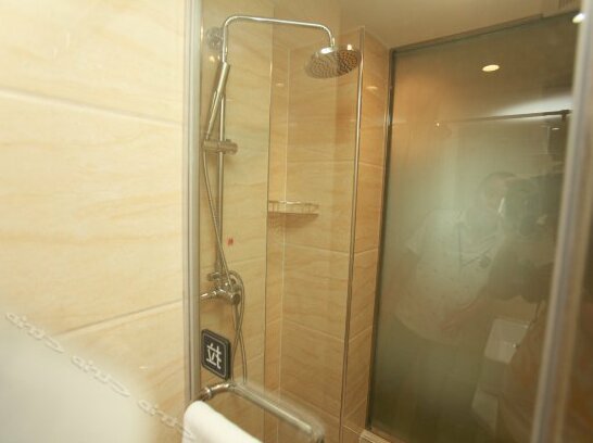 7 Days Inn Chengdu Xiqu Avenue - Photo5