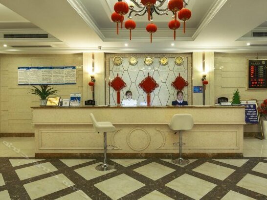 AST Holiday Inn Chengdu Shuangliu International Airport - Photo4