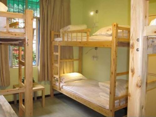 Blacksmith International Youth Hostel - Photo5