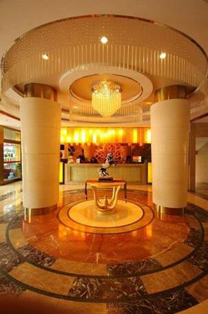 Care U Well Hotel - Photo2