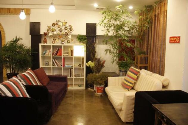 Chengdu Buttonwood Parkside Hostel - Photo2