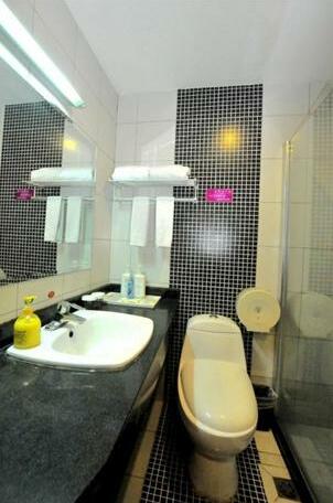 Chengdu Dragon Hotel - Photo4