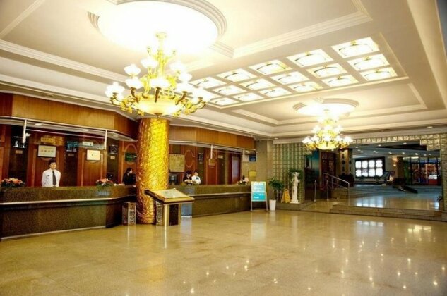 Chengdu Grand Hotel - Photo2