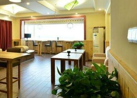 Chengdu Lianxia Cafe Homestay - Photo2