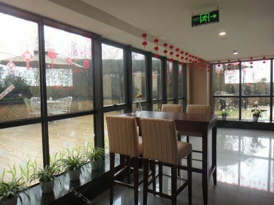 Chengdu Pastoral Hotel - Photo3