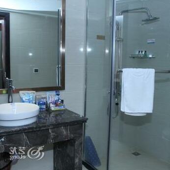 Chengdu Ruijing Hotel - Photo4