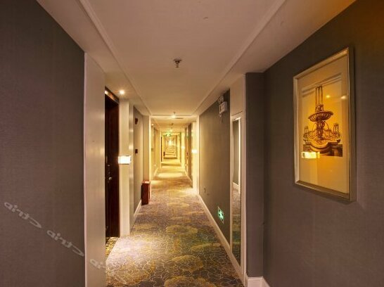 Chengdu Theme Hotel - Photo2