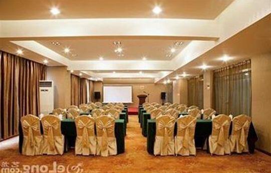 Chengdu Unikue Hotel - Photo2