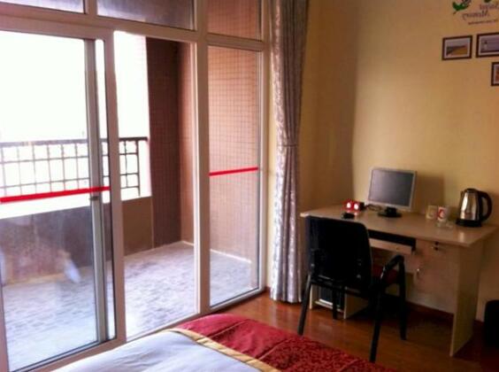 Chengdu Yijia Family Apartment - Photo2