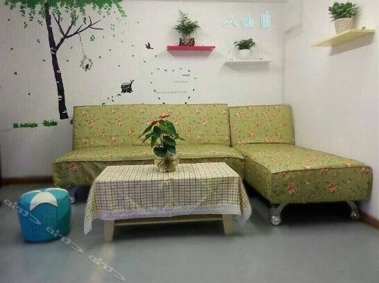 Chengdu Ziyouren Capsule Theme Hostel - Photo2