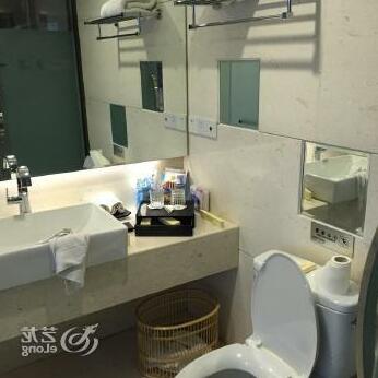 Funiton Hotel - Photo2