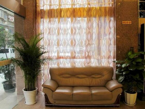 Golden Chili Hotel