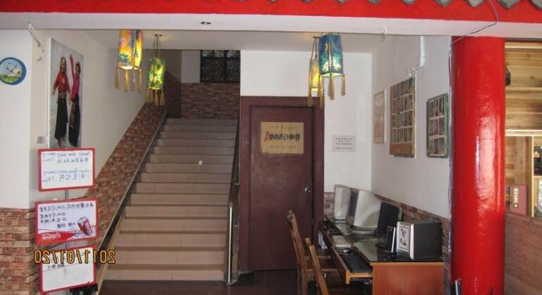 Holly's Hostel - Photo2