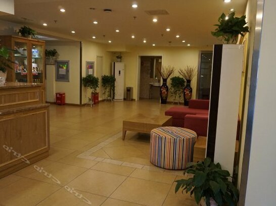 Home Inn- Shuangliu Airport Chengdu - Photo2