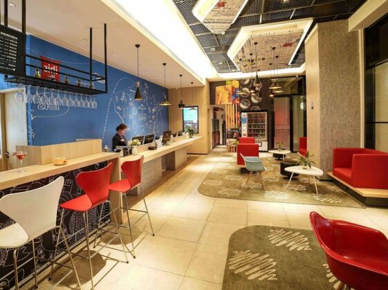 Ibis Chengdu Hi-Tech Zone Longhu Hotel - Photo2