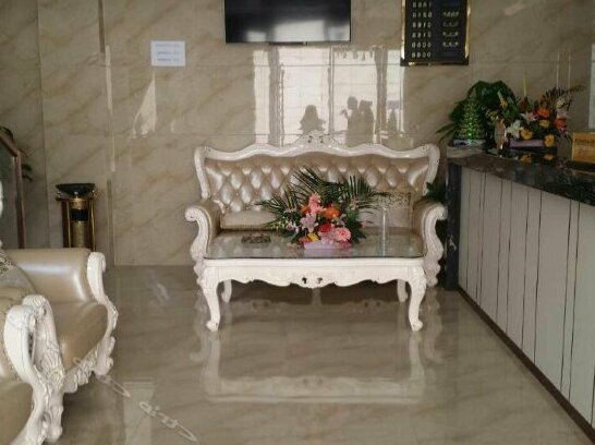 Longgang Business Hotel - Photo2