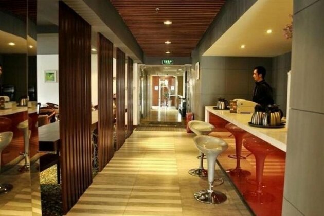 Longwan Holiday Hotel - Photo2