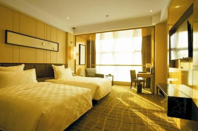 Lyhn International Hotel - Photo4