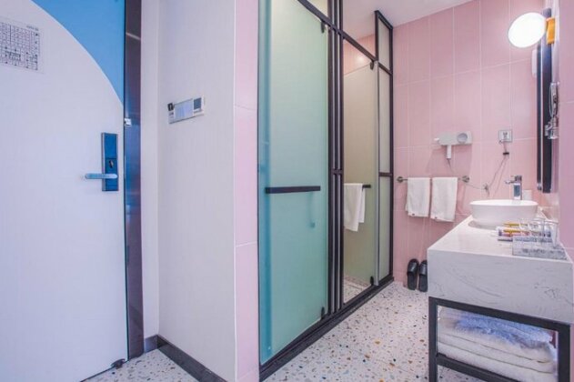 PATHFINDER Drea Hostel Concept Store Kuan & Zhai Alleys - Photo5