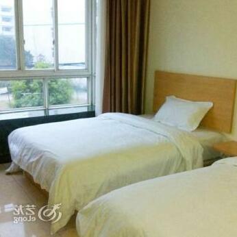 School Time Inn - Photo2