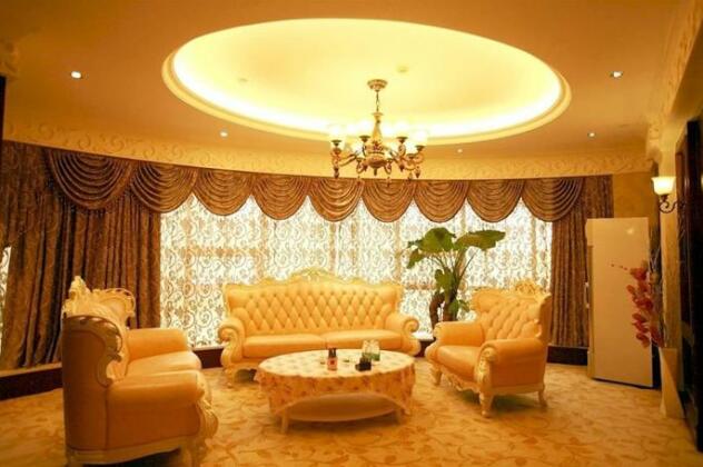 Shunfeng International Hotel - Photo2