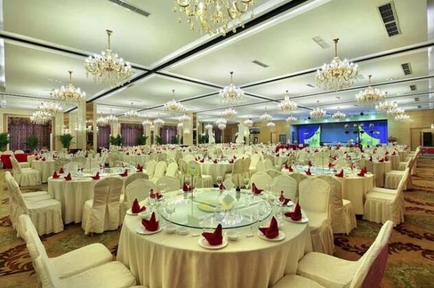 Sichuan Central Asian Hotel - Photo4