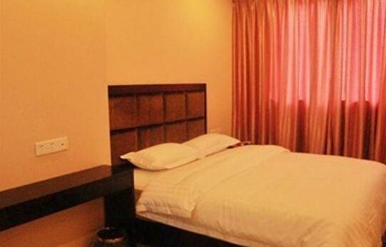Super 8 Hotel Chengdu - Photo5