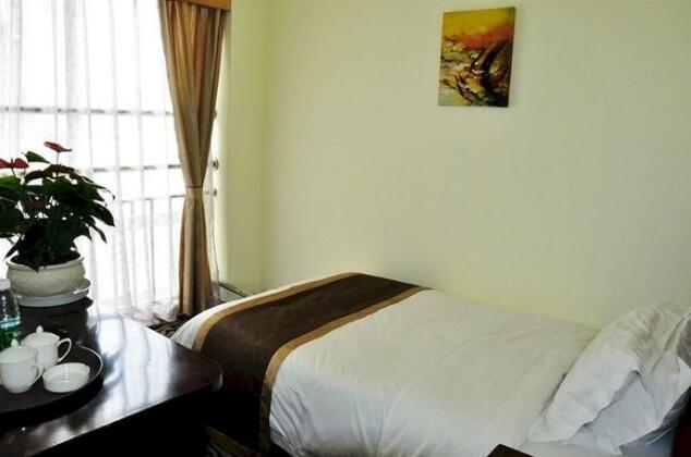 Wangfujing Business Apartment - Photo2
