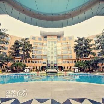 Yufu Hot Springs Hotel - Photo4
