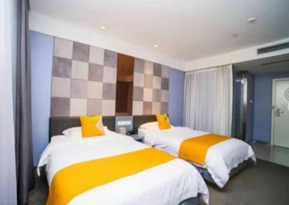 Zsmart Hotel Chunxi Branch - Photo2