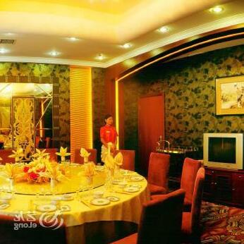 Jiangbin International Hotel - Photo4