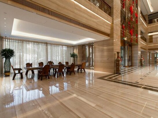 Royale Tower Hotel - Photo2