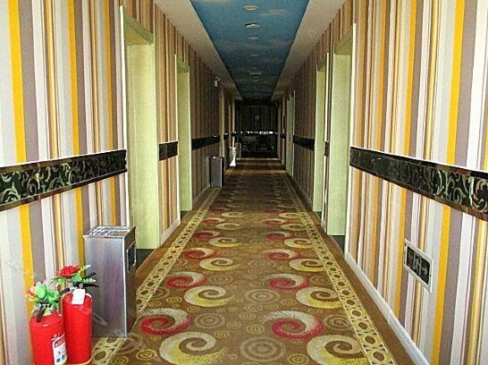 Lanting Theme Inn - Photo5
