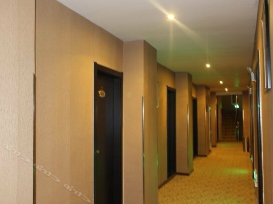 Qingyang Hotel - Photo4