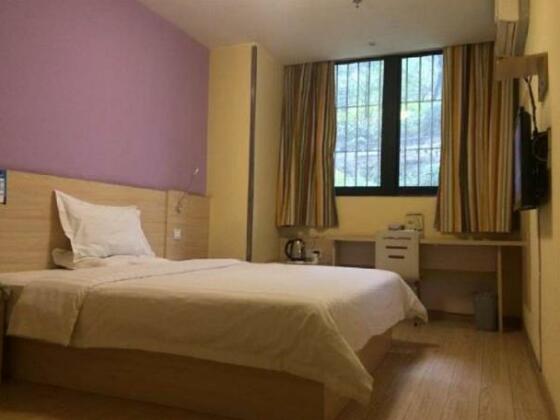 7 Days Inn Chongqing Jiefangbei No 1 Bridge Branch - Photo4
