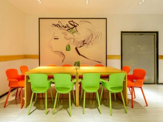7days Premium Chongqing Jiefangbei Commercial Street Branch - Photo4