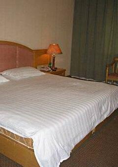 Chongqing Rainforest Hotel - Photo2
