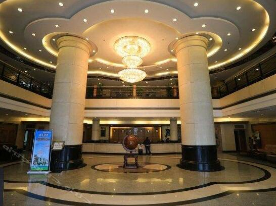 Golden Swallow Hotel - Photo5