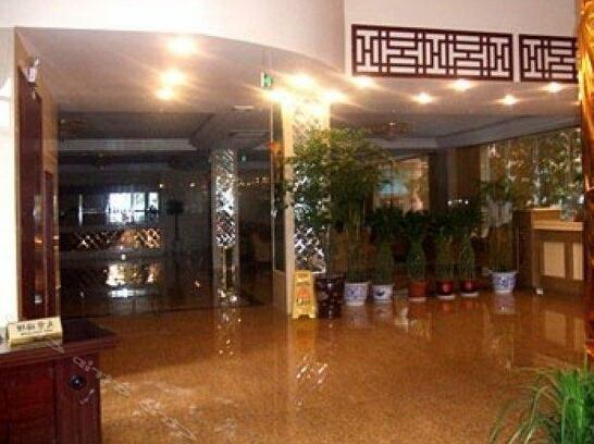 Huayi Business Hotel - Photo3
