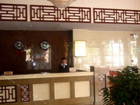 Huayi Business Hotel - Photo4