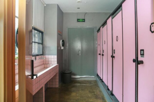 L Stay International Hostel - Photo3