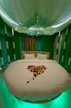 Leaf and Love Theme Hotel - Photo3