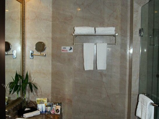 Meister Hotel - Photo5
