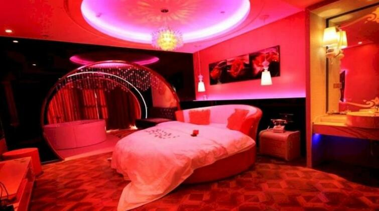 Rose Theme Hotel - Photo3
