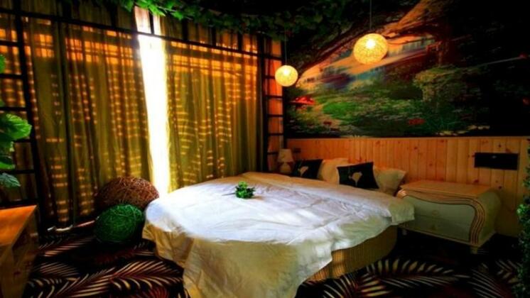 Rose Theme Hotel - Photo4