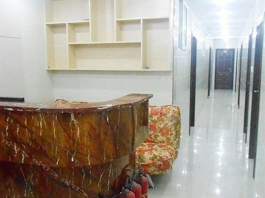 Ruyi Business Hotel - Photo4