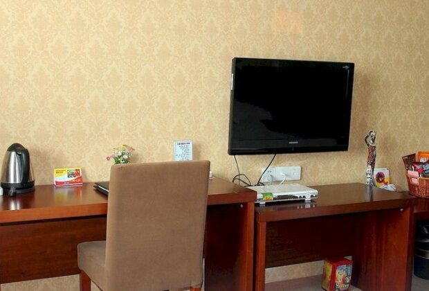 Super 8 Chongqing Chaotianmen - Photo3