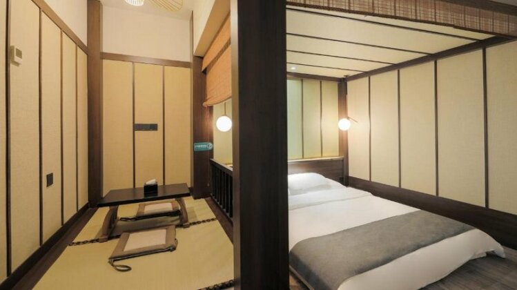 Vyluk Hotel Chongqing Jiefangbei Center - Photo3