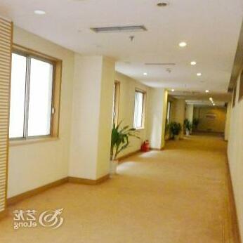 Yangtze Service Apartment - Photo3