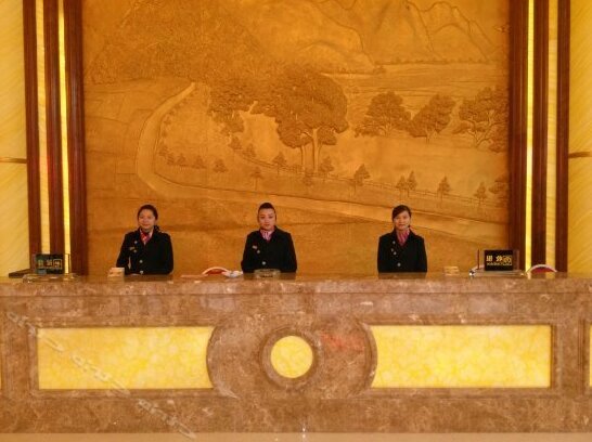 Oriental Crown Holiday Hotel - Photo4
